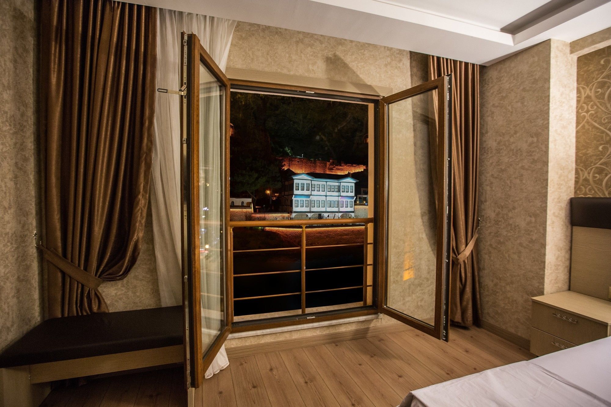 Payidar Hotel Amasya Exterior photo